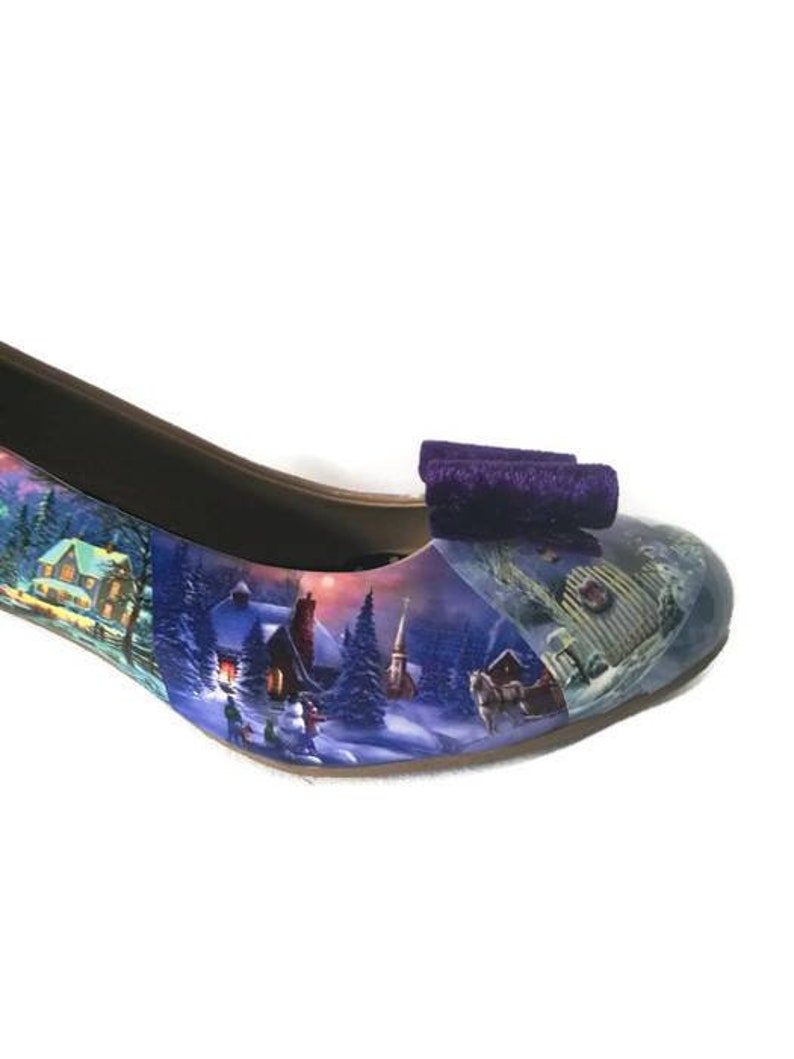 Women/'s Custom Made Christmas Shoes Office Party or gift for her SIZE 5 LOW HEEL.