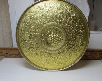 Gold Embossed Guildcraft New York Decorative Tin Container 1970s Leaves Vines Grapes