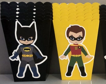 Party Banner Bunting Cake Batman Robin 5x Superhero Big Head Lolly Loot Bag Box Party Banner Bunting Cake Batman Robin 5x Superhero Big Head Lolly Loot Bag Box