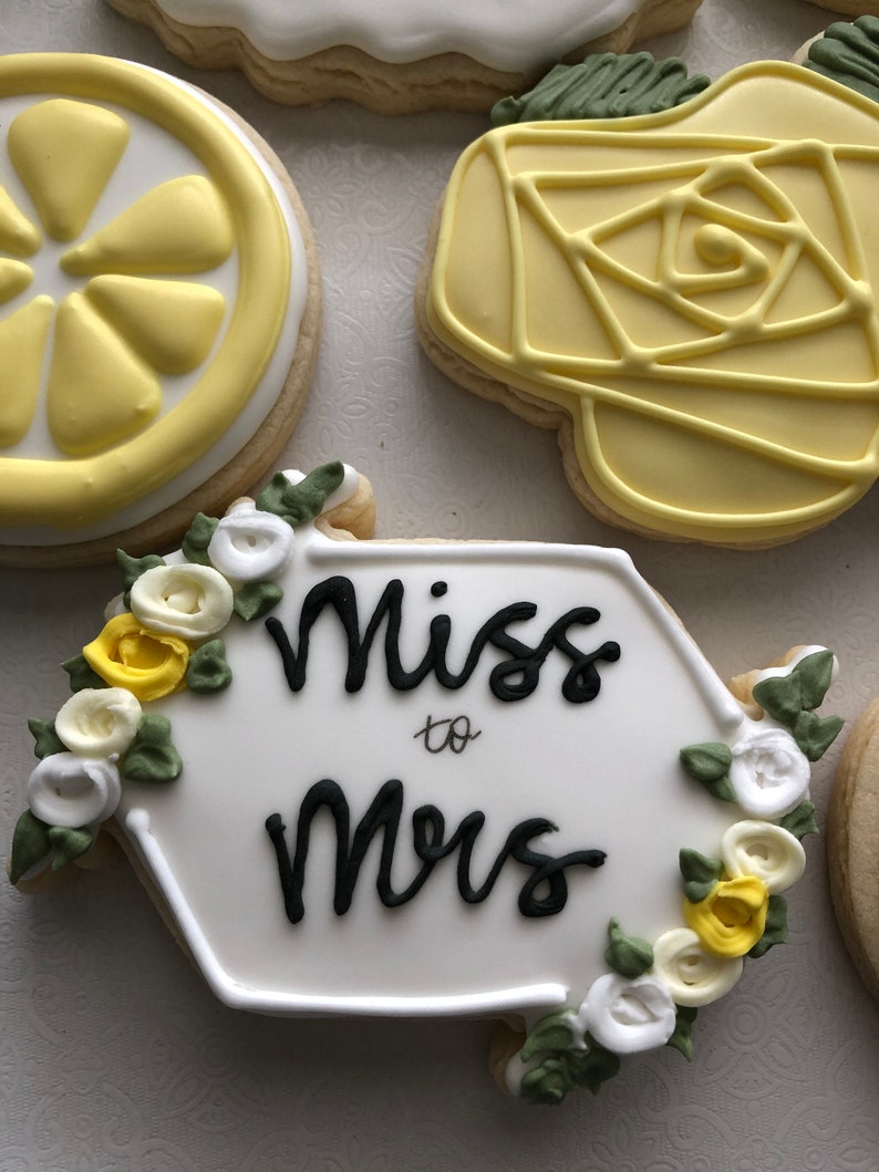 Lemon Themed Bridal shower sugar cookies, My main squeeze sugar cookies, engagement party sugar cookies, bridal shower favors, wedding image 2