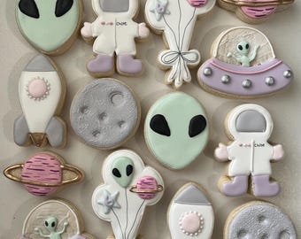 Outer space, astronaut sugar cookies, Out of this world, Aliens