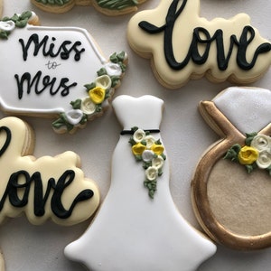 Lemon Themed Bridal shower sugar cookies, My main squeeze sugar cookies, engagement party sugar cookies, bridal shower favors, wedding image 4