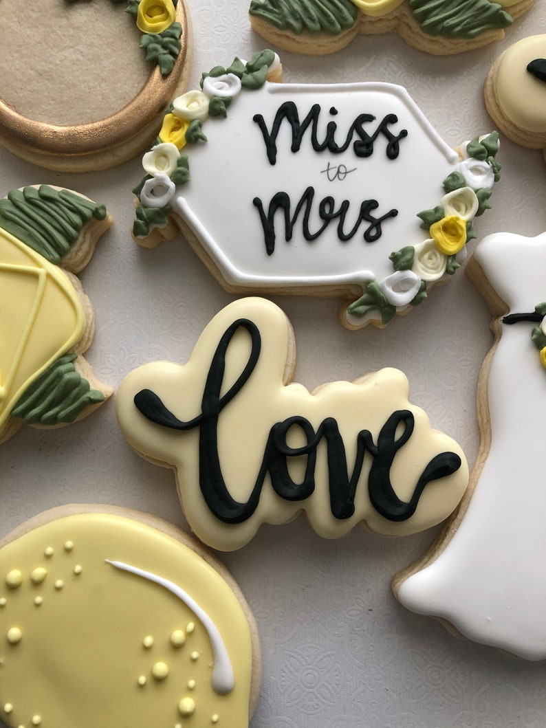 Lemon Themed Bridal shower sugar cookies, My main squeeze sugar cookies, engagement party sugar cookies, bridal shower favors, wedding image 5