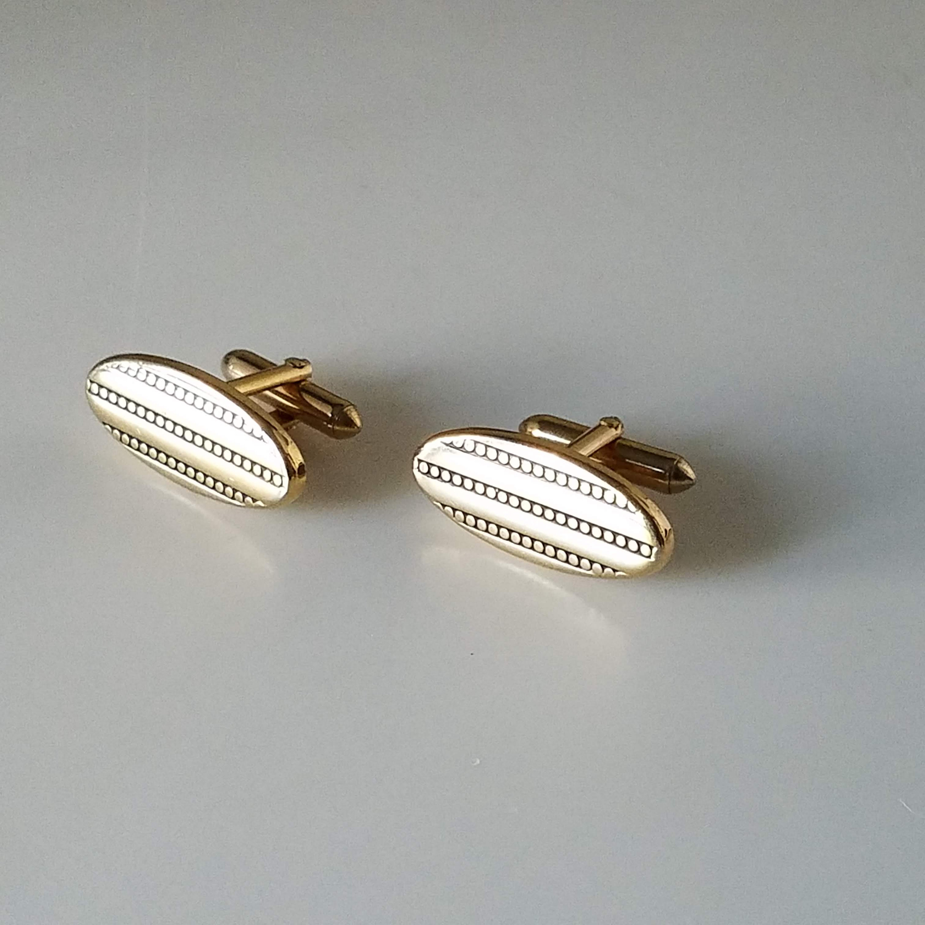 Vintage Cuff Links, Swank Signed Cufflinks, Retro Gold Tone Metal Cuff