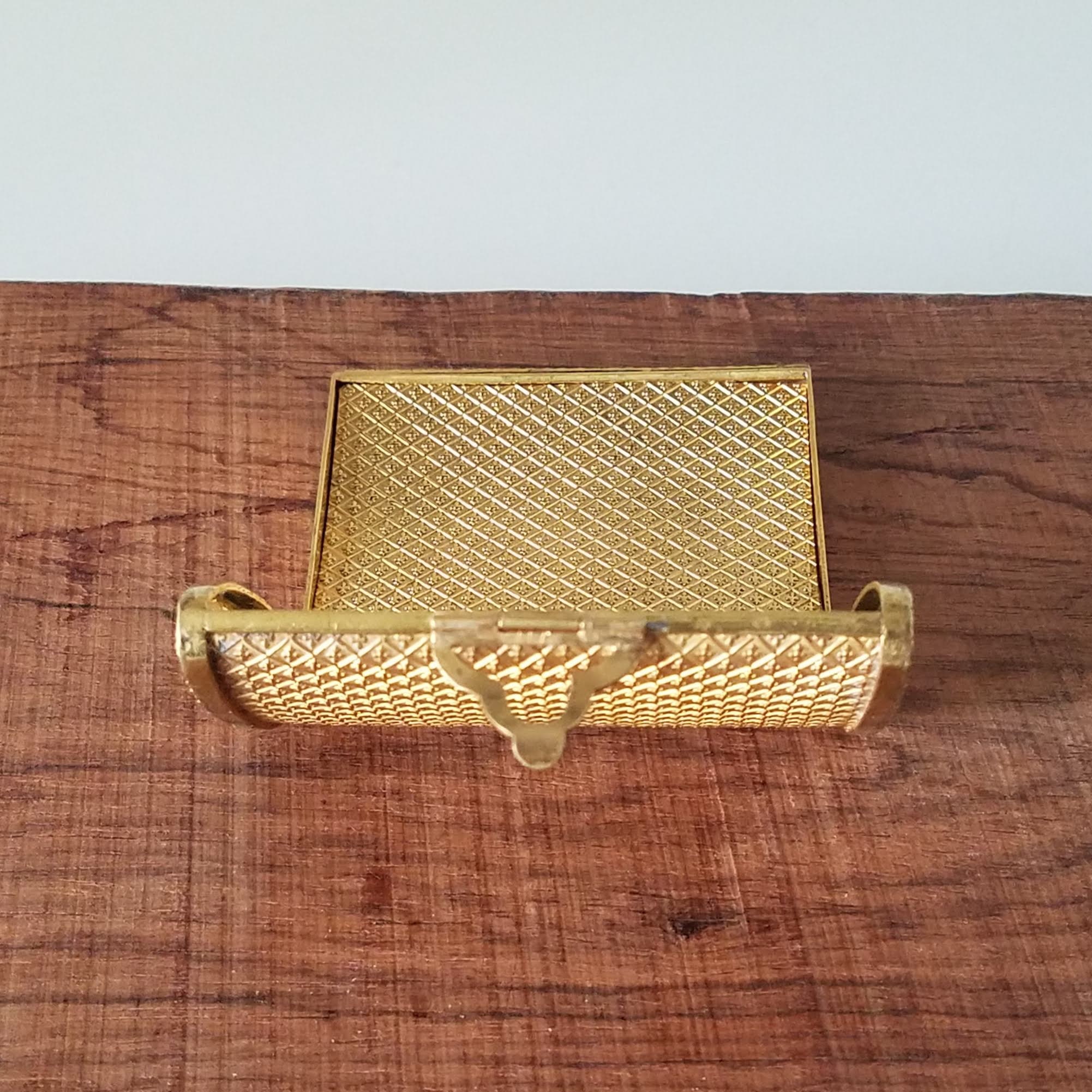 gold aluminium case