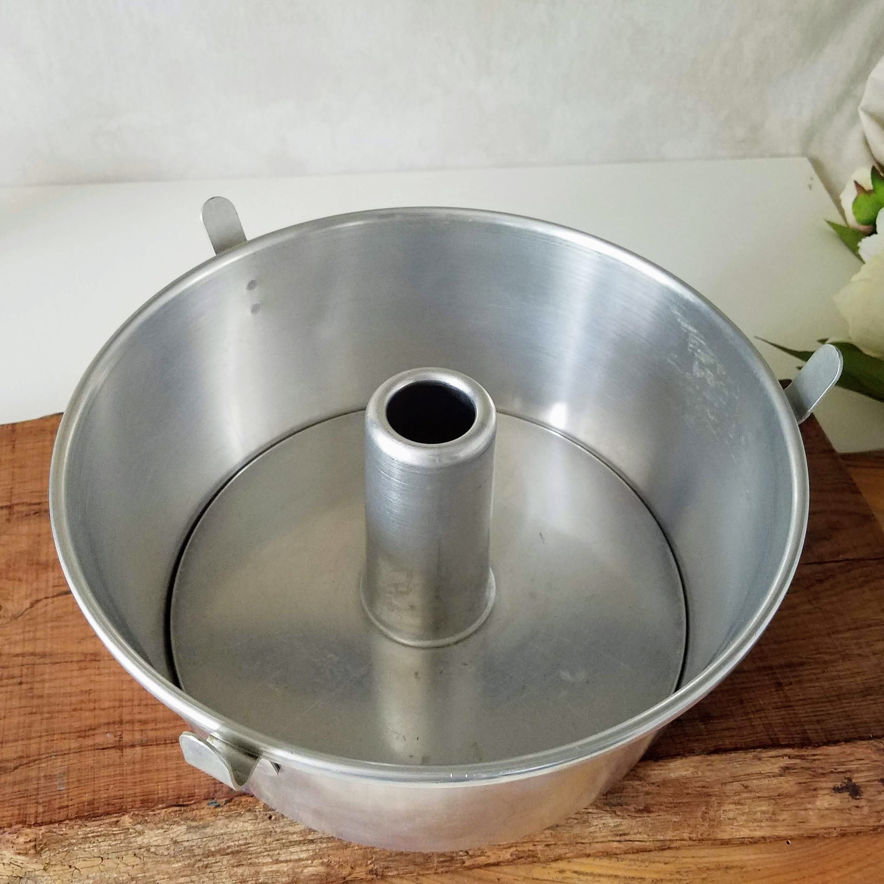 Wearever No 2744 Aluminum Bundt Pan, Vintage Kitchen Bakeware, Dessert