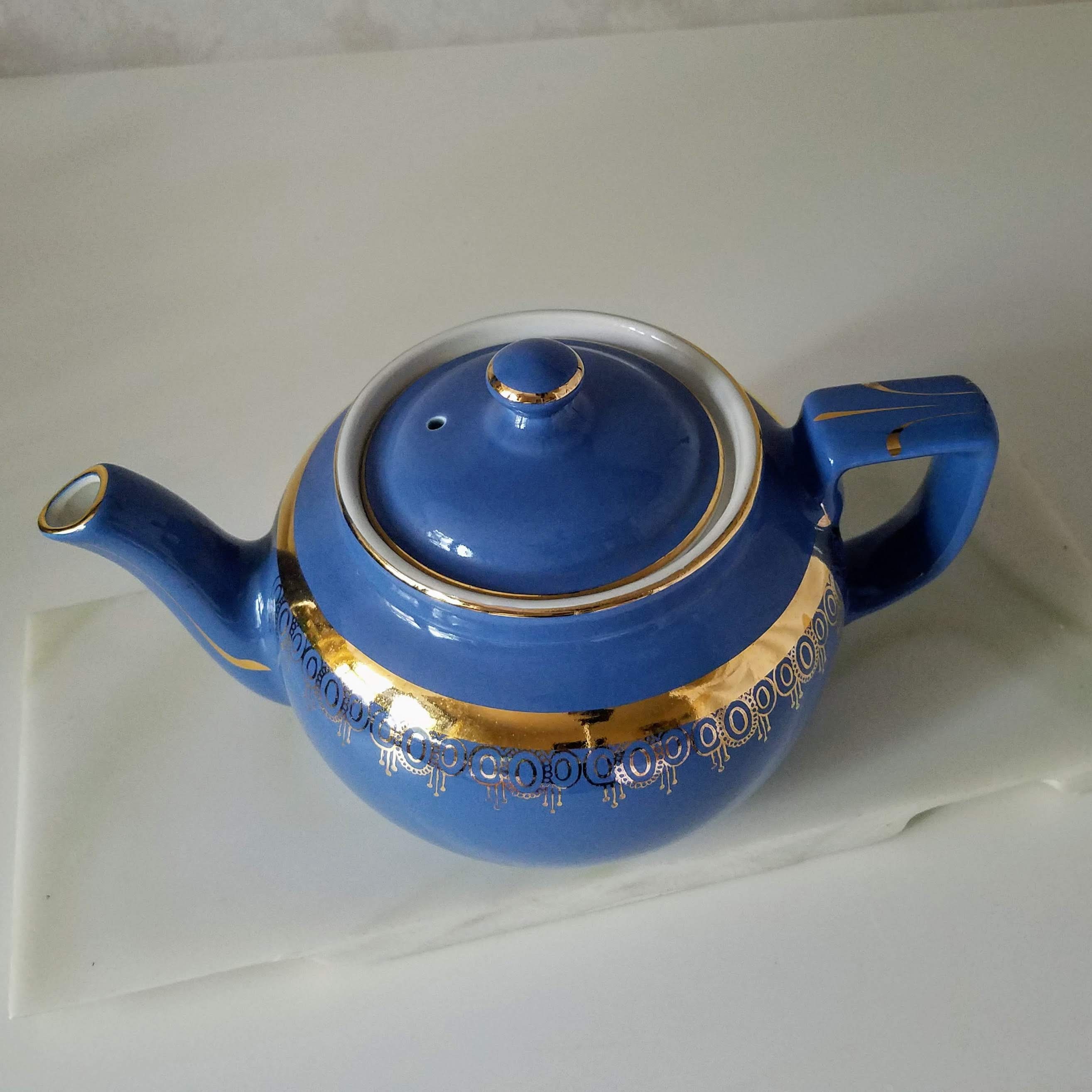 Hall Teapot, Blue and Gold 6 Cup Porcelain Teapot Made in the USA, Mid