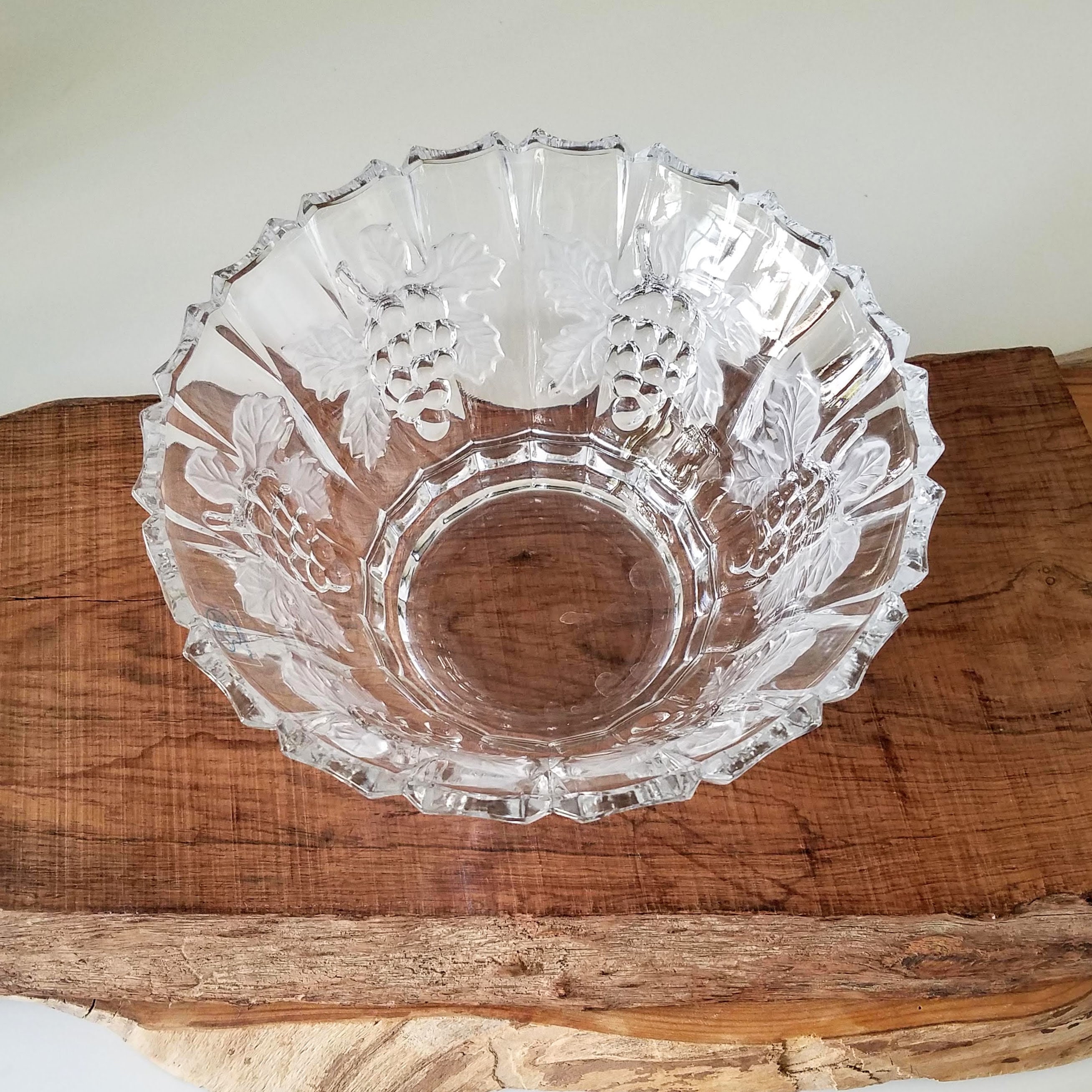 Crystal Bowl, Vintage Crystal Glass Fruit Bowl with Grape Cluster