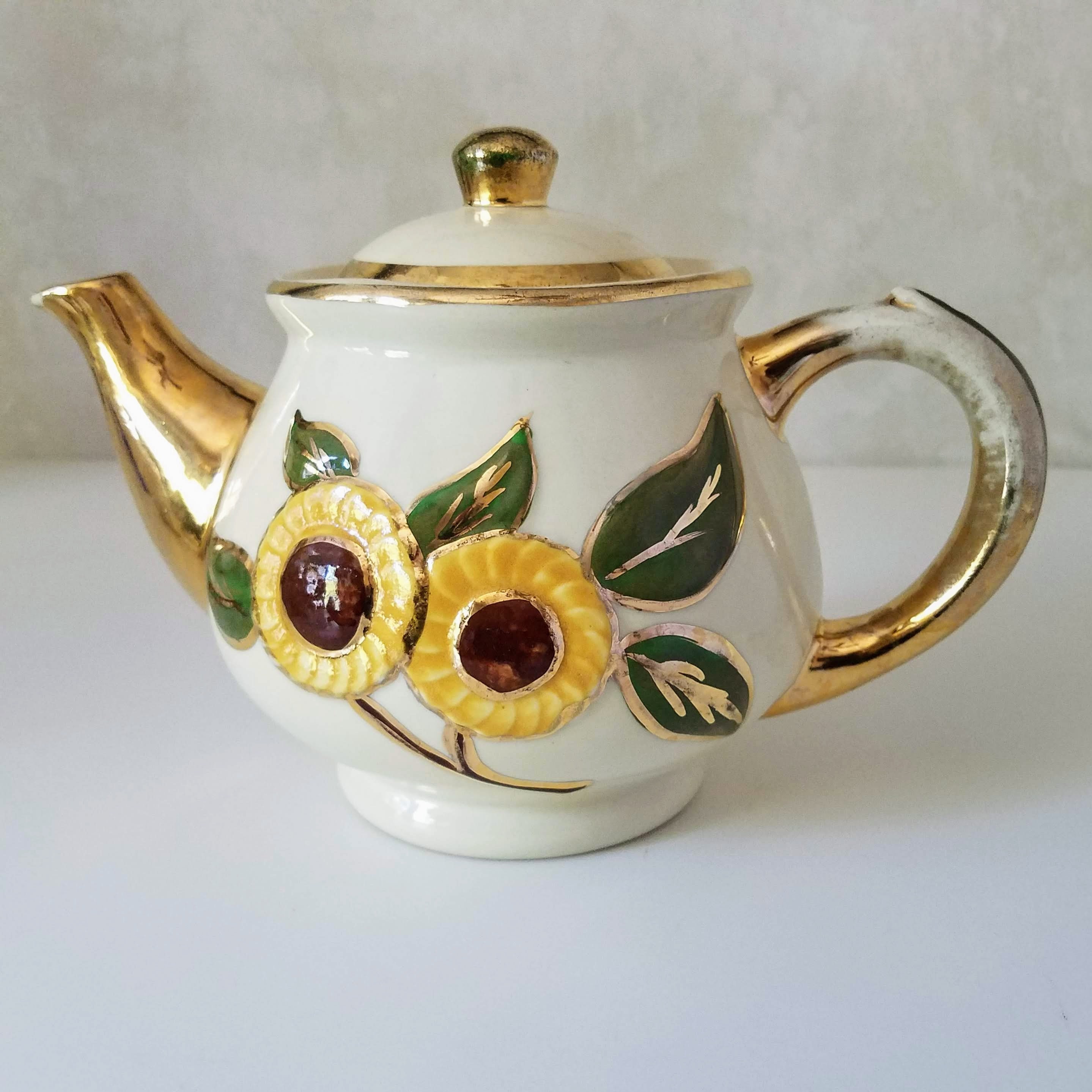 Shawnee Sunflower Teapot with Gold Highlights, Vintage Pottery Teapot