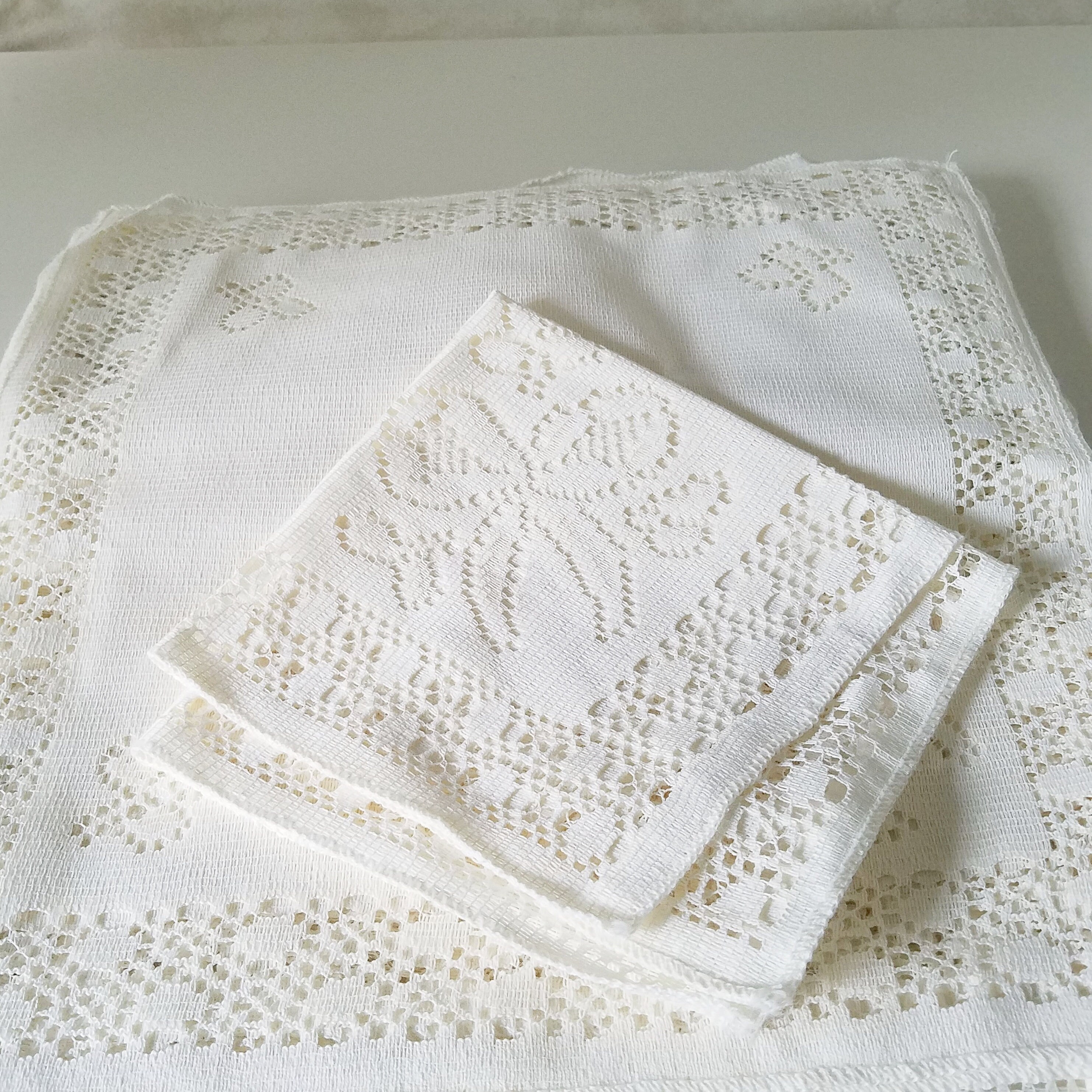 Vintage Fabric Napkins, Set of 7 Ivory White Woven Cloth Napkins with