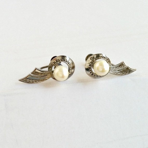 Sterling Silver Pearl Earrings, Vintage Silver Earrings, Pearl Wedding Earrings, Romantic Jewelry Gift For Her, Screw Back Earrings