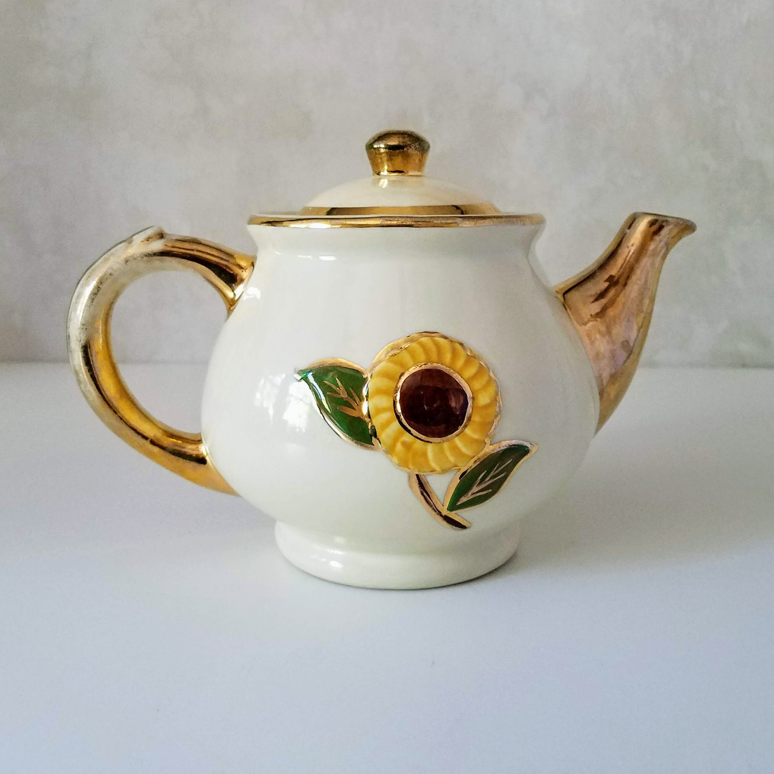 Shawnee Sunflower Teapot with Gold Highlights, Vintage Pottery Teapot