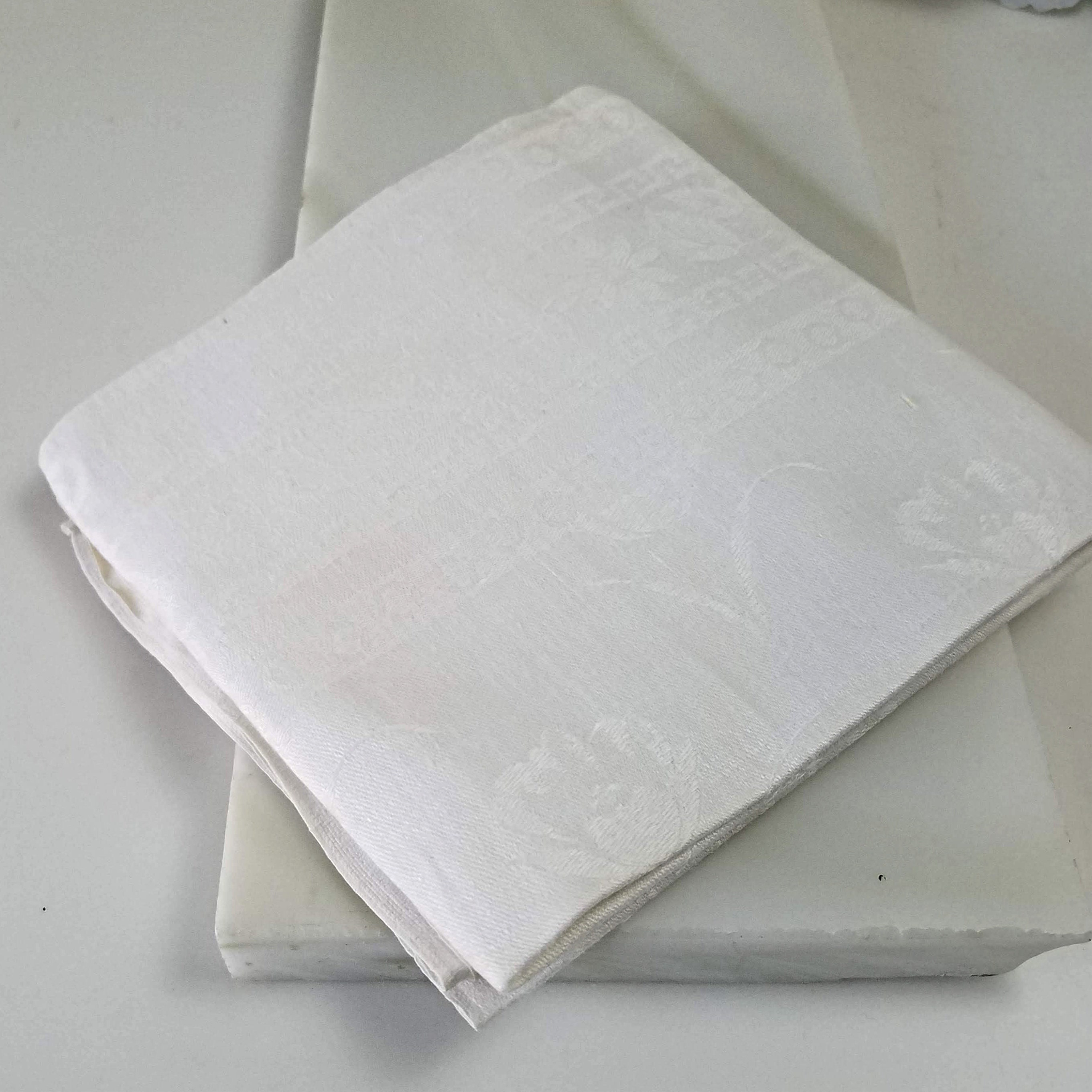 Jacquard Irish Linen Napkins, Set of 5 Vintage Linen Napkins, Antique