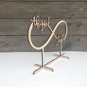 Nom personnalisé de l'infini, signe de l'infini avec noms, 35 cm L x 9 po. H de large, nom personnalisé, plateau de table, plaque de mariage, cadeau de mariage image 4