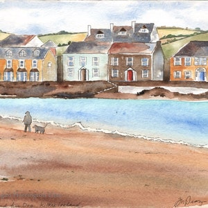 Ierland Ierland Beach Print Ierse seaside Man lopen zijn hond Kilkee, Ierland County Clare afbeelding 1