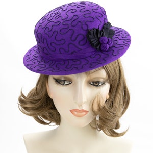 1940s Style Purple Tilt Hat. Violet Wool Perching Hat. Vintage Inspired Percher with Navy Soutache Design. Purple Wool Felt Ladies Millinery image 3