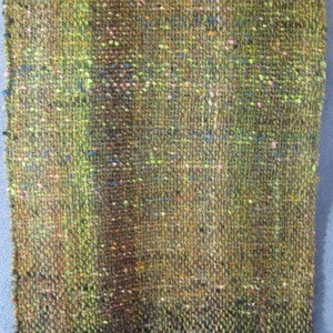 Beneath the Canopy handwoven wool scarf in browns and greens with hints of many other colors Bild 3