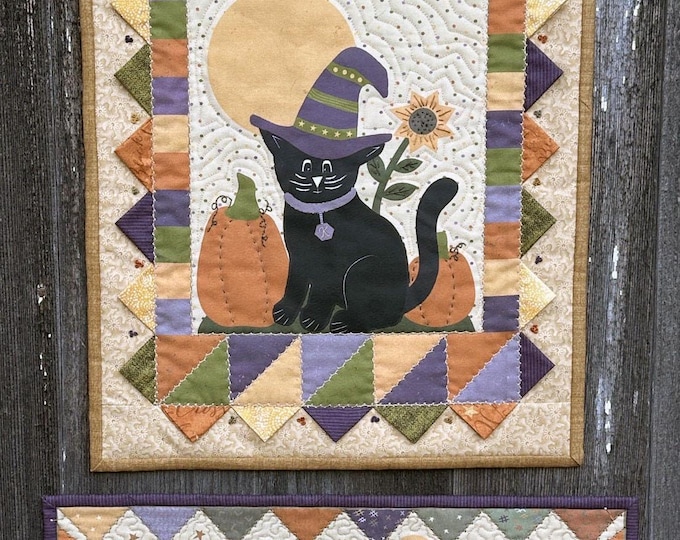 Pumpkin Patch Purzz Panel, Cotton Applique Project with Finishing Directions (10x14 & 6x16)