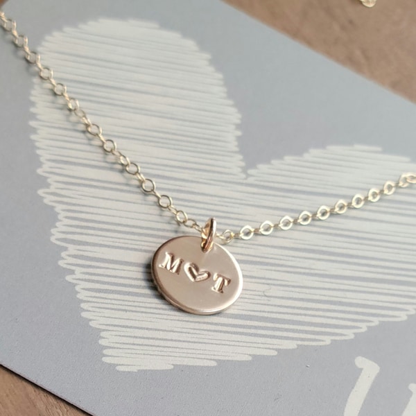 Personalized Initial Necklace . Couples initial Jewelry . Anniversary Gift Wife for Girlfriend . I heart U Necklace