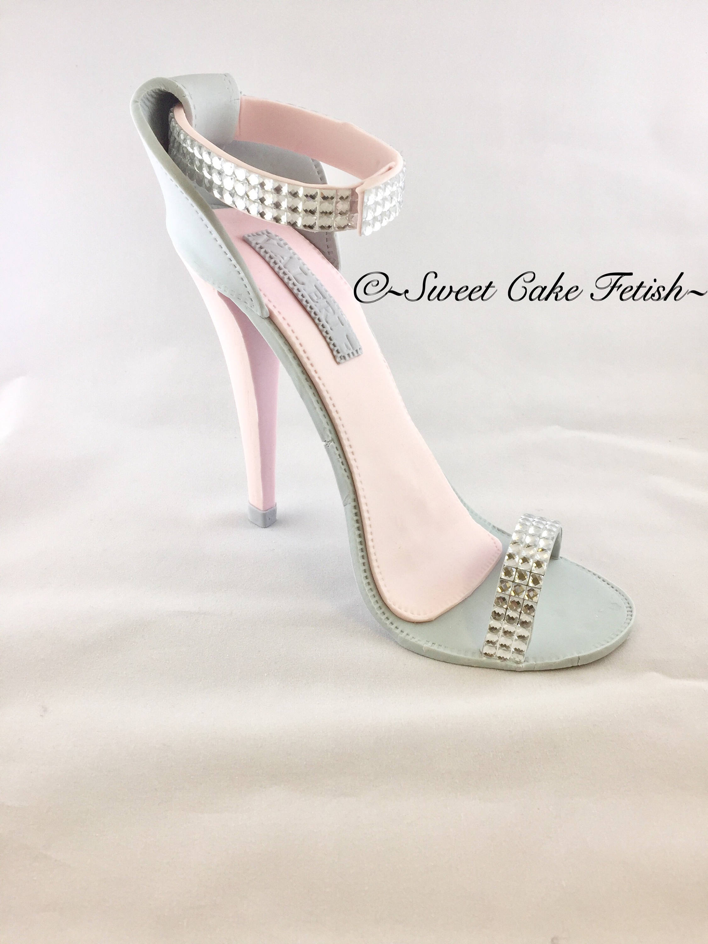 Fondant high heel shoe online