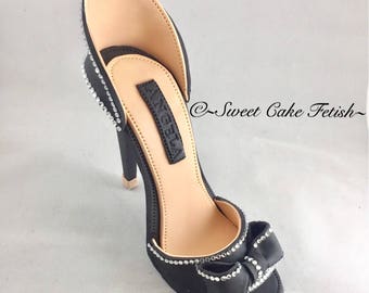 Gumpaste shoe  Gumpaste high heel  Cake topper  Fashion topper  Sugar shoes  Fondant high heel  Shoe topper  High heels  Fondant shoe