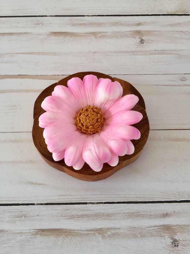 Gumpaste Daisy Sugar Flower Cake Topper Gum Paste Flower Cake Etsy