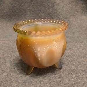 Boyd Glass Gypsy Pot Salt Cellar / Toothpick Holder