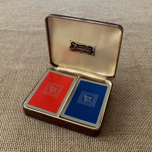 Juego de 2 barajas de naipes de Duratone vintage en estuche con bisagras de piel de cocodrilo sintética Juego de naipes antiguo en estuche Juegos de cartas antiguos