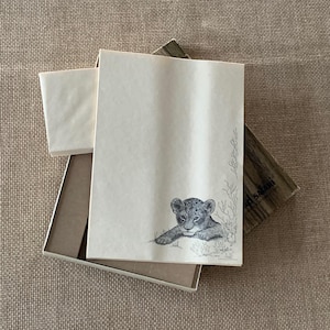 Vintage Briefpapier im Kasten Kleine Welt Safari Briefpapier Löwenjunges Motiv Papier für Handgeschriebene Briefe Corresponding Papier und Umschläge