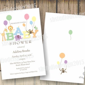 Puede incluir: Una invitaci&oacute;n a un baby shower con tem&aacute;tica de animales de la selva. La invitaci&oacute;n presenta una pancarta colorida 'BABY' con animales y globos. El texto dice "Por favor, &uacute;nase a nosotros para un baby shower en honor a Adelina Brooks, domingo 24 de abril de 2016, 1:00 pm, Silver Bell Bistro, 55 Tower Stone Drive, Bristol, Rhode Island. Por favor, confirme su asistencia antes del 10 de abril, 401-555-5733. Alicia est&aacute; registrada en Macy's, Target y Babies R Us."