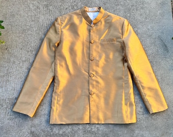 Gebrauchtes asiatisches Herrenhemd M, 40 '', dunkelgoldene Kulturelle Hemden, Khmer Bräutigam Hemd, Thai Lao, Kambodschaner, Hmong Kleidung, Khmer USA Shop