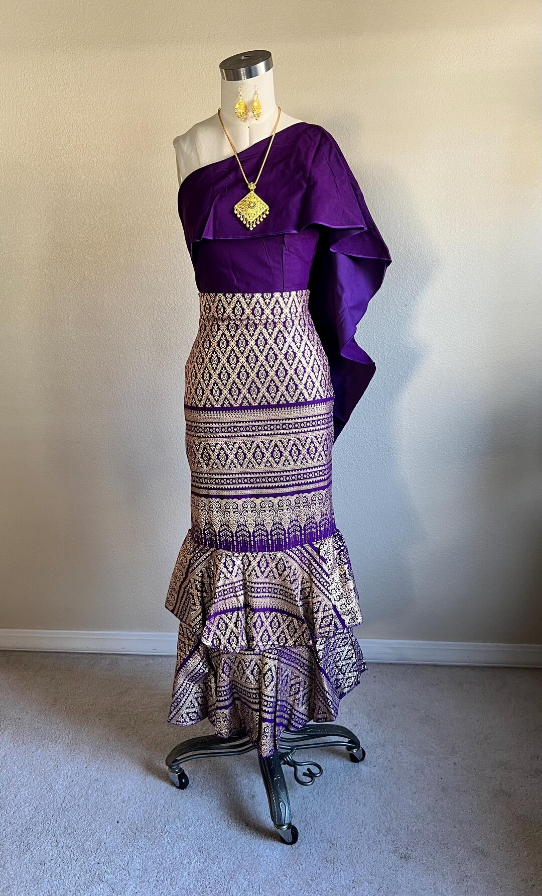 M-L Purple Gold Mermaid Skirt & Top, Khmer Thai Cambodian Outfit, Asian ...