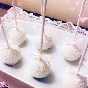 White Cake Pops