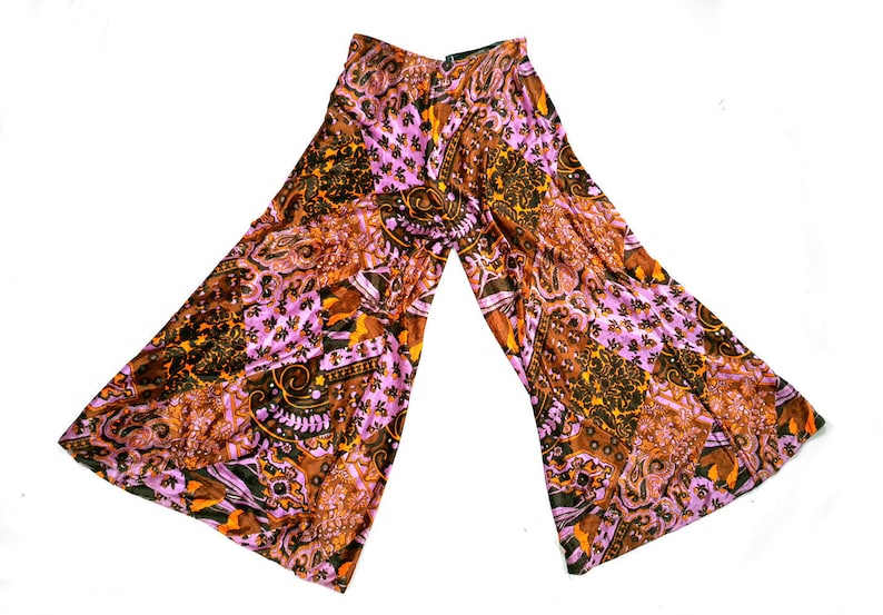 Size Small Womens Vintage 1970s purple velvet bellbottoms bell bottom 70s costume hippie palazzo pants