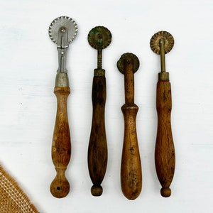 Set of 4 Antique Dough Cutter - Brass and Wooden Ravioli Cutter - Pastry Cutter