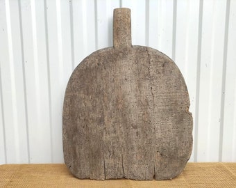 Antique Primitive Wood Shovel for Bread - Cutting Board - Cheese Board -Rustic Decor - Farmhouse Decor