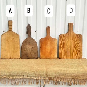 Vintage Primitive Wood Cutting Board - Cheese Board - Chopping Board - Butchers Block - Rustic Decor - Farmhouse Decor