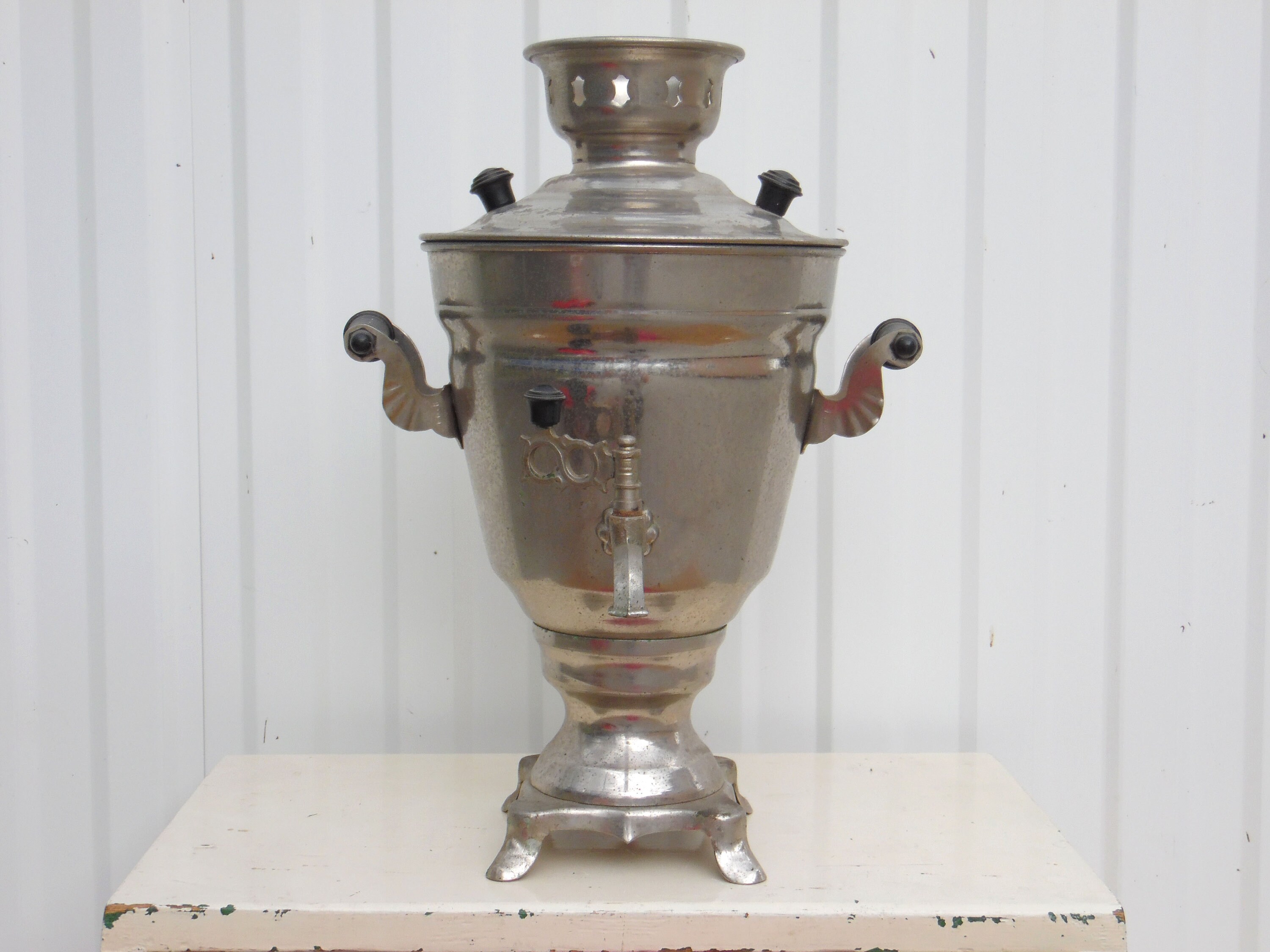 Wooden Samovar -  Canada