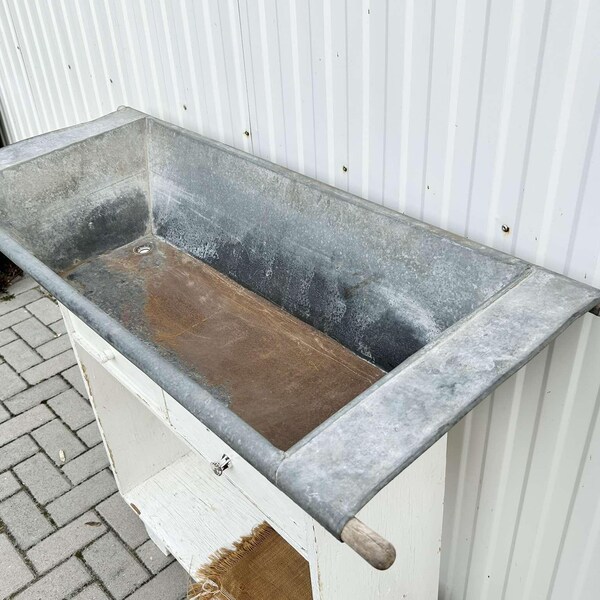 49" long - Vintage Zinc Baby Bath - Antique Laudry Basin, Wash Basin - Galvanized Garden Planter - Bathroom Sink - Farmhouse Sink
