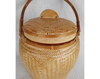 Handicraft Woven Bamboo Bag: Eco-Friendly Purse