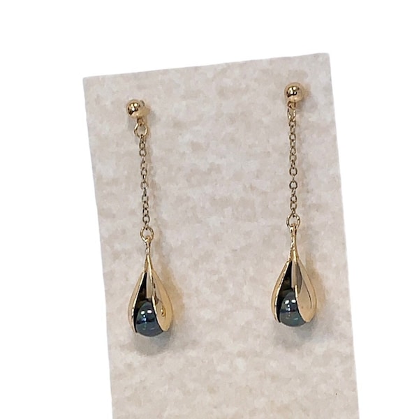 Hawaii Earrings: Hamilton Gold Earring with Peacock Shell Pearls