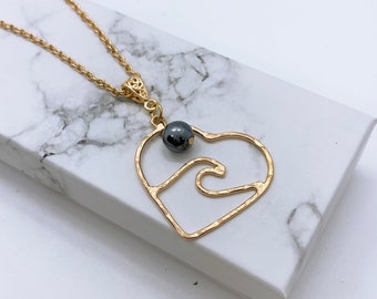 Heart Wave : Hamilton Gold Necklace with Shell Pearls