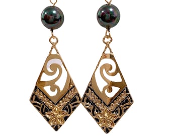 Tribal Wave and Plumeria Flower : Hamilton Gold Earring with  Shell Pearls