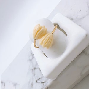 Pikake flower  : Hamilton Gold ring