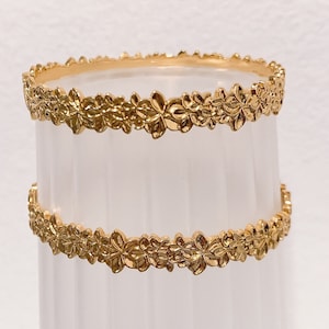 10MM Plumeria Flower Hawaiian Hamilton Gold Bangle (10Mm)