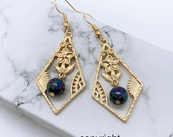 Hawaiian Plumeria Flowers earrings : Hamilton Gold Earring with  Shell Pearls
