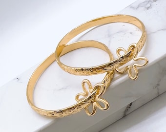 5MM Hawaiian Hamilton Gold Bangle with Flower Charm Kids Size