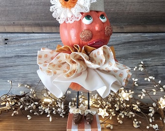 Figurina di zucca stravagante fatta a mano