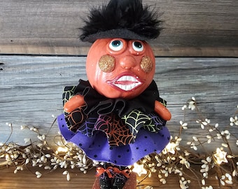 Figurina di zucca stravagante fatta a mano