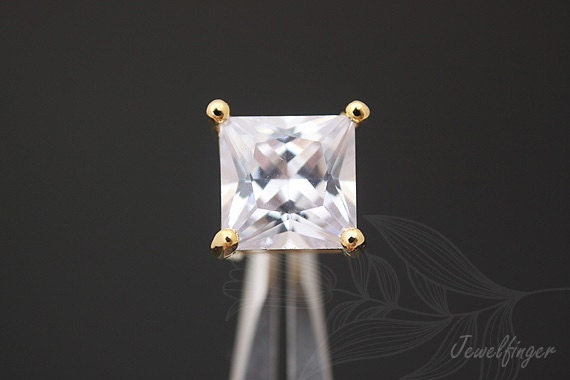 H090-1pair/10pairs-gold Plated-9.5mm Cubic Square Stud